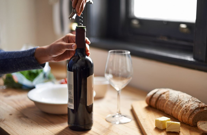 How long does an open bottle of wine last?